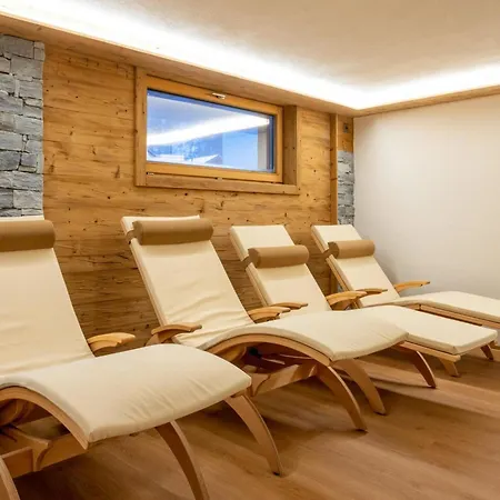 Haus Alpenrose Appartement-fewo Alpenrose 3-bettwohnung Eg West By Interhome *